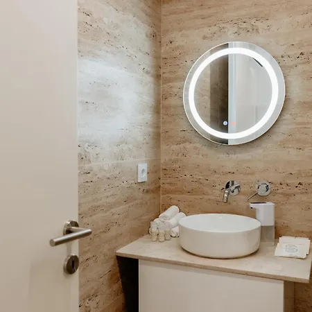 Apartman G 0.7 - G.oogle Nest Smart House