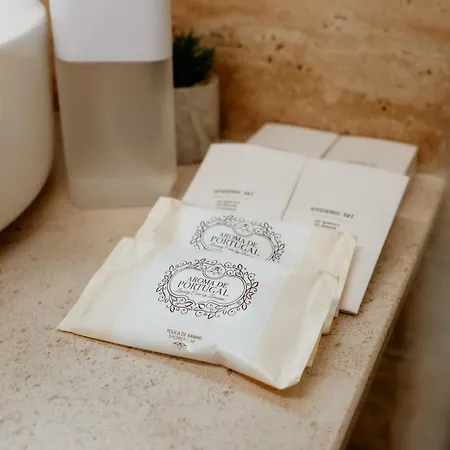 G 0.7 - G.oogle Nest Smart House *