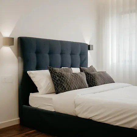 G 0.7 - G.oogle Nest Smart House *