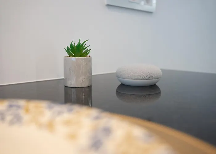 G 0.7 - G.oogle Nest Smart House *